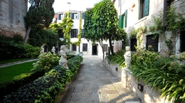 Small_palazzetto-bru-zane1