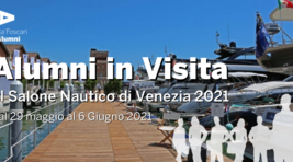 Small_alumni_in_visita_salone_nautico